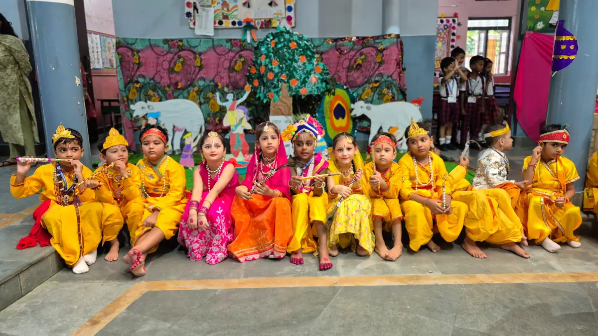 Gurukul Montessori School, Prayagraj