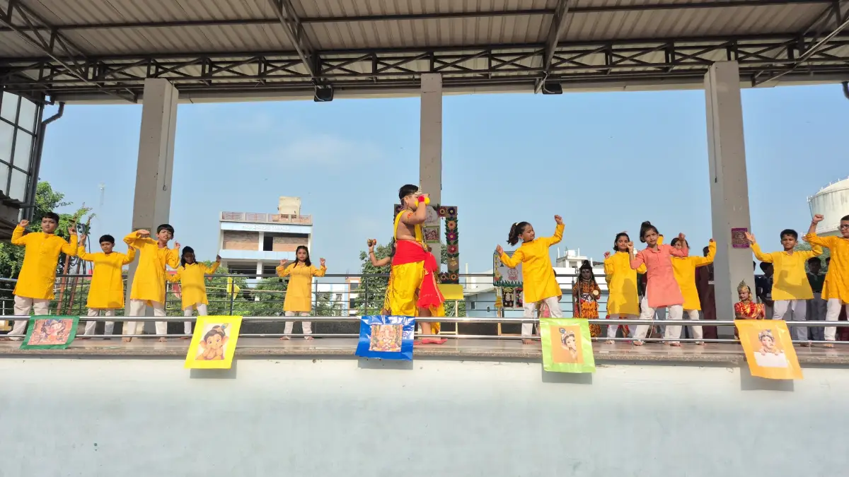 Gurukul Montessori School, Prayagraj